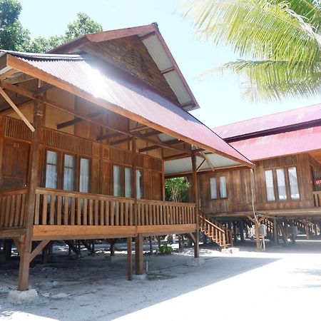 Wakatobi Patuno Diving And Beach Resort By Sahid Wanci Экстерьер фото
