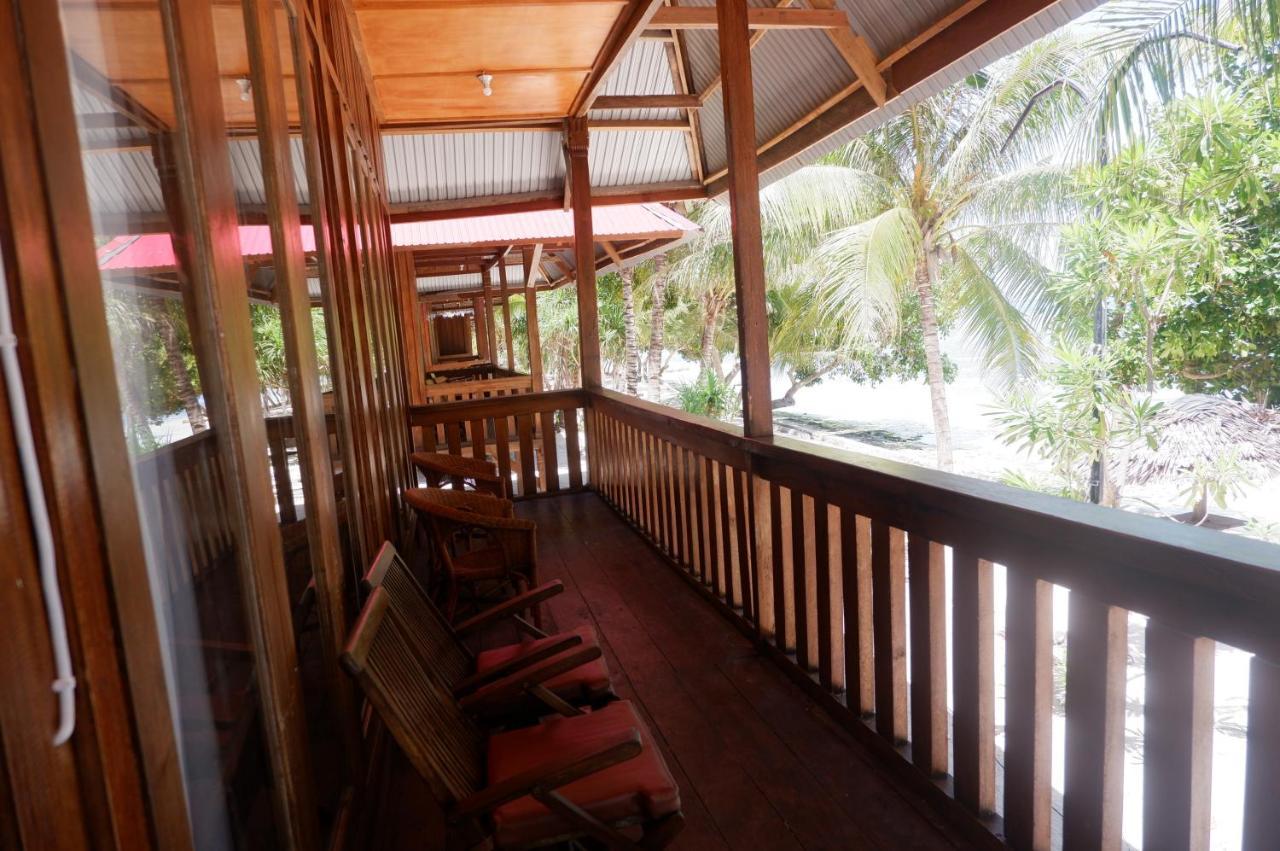 Wakatobi Patuno Diving And Beach Resort By Sahid Wanci Экстерьер фото