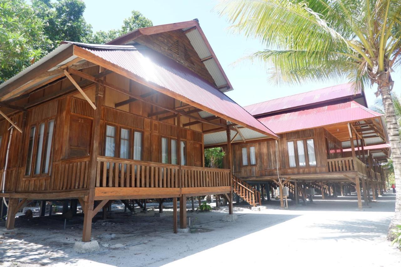 Wakatobi Patuno Diving And Beach Resort By Sahid Wanci Экстерьер фото