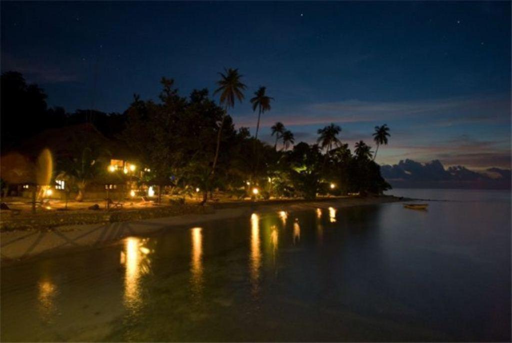 Wakatobi Patuno Diving And Beach Resort By Sahid Wanci Экстерьер фото